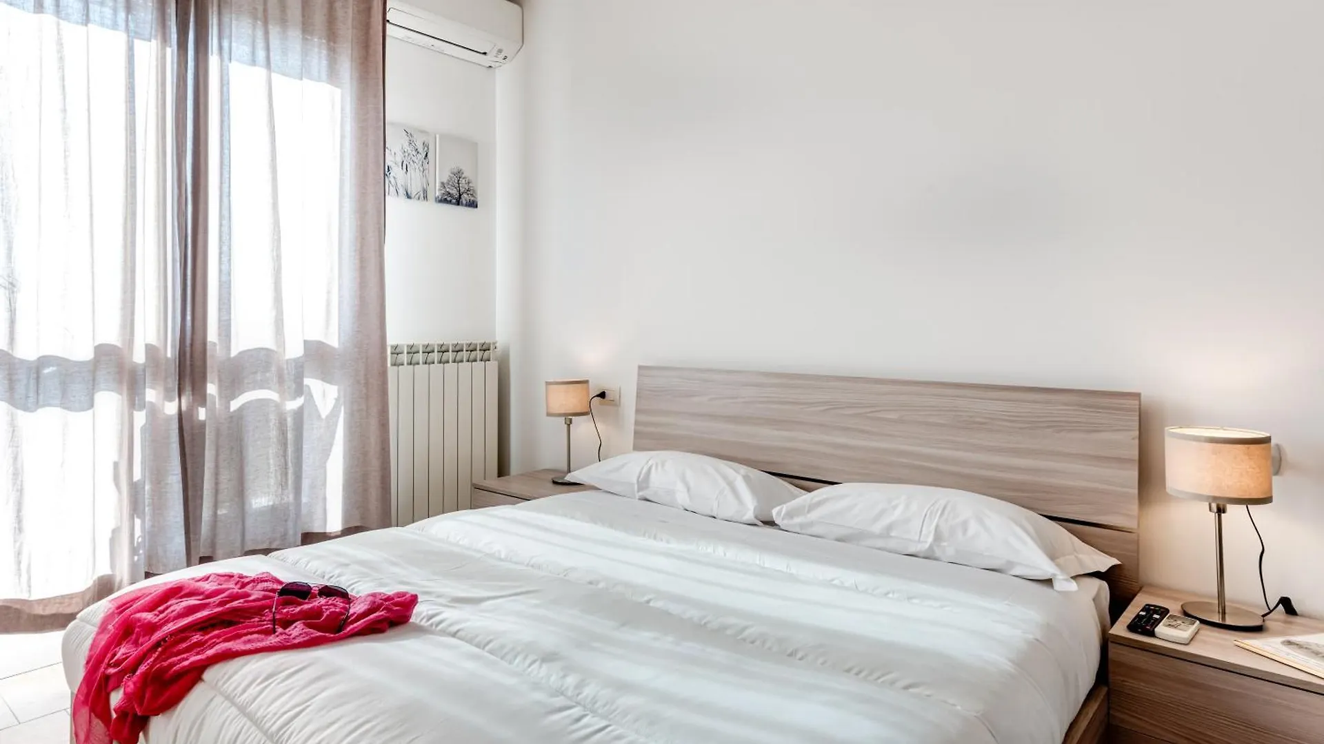 Castelnuovo Hub - Sweet Dreams In Florencia