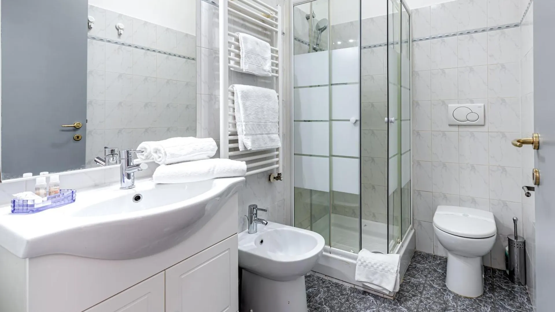 Castelnuovo Hub - Sweet Dreams In Florencia