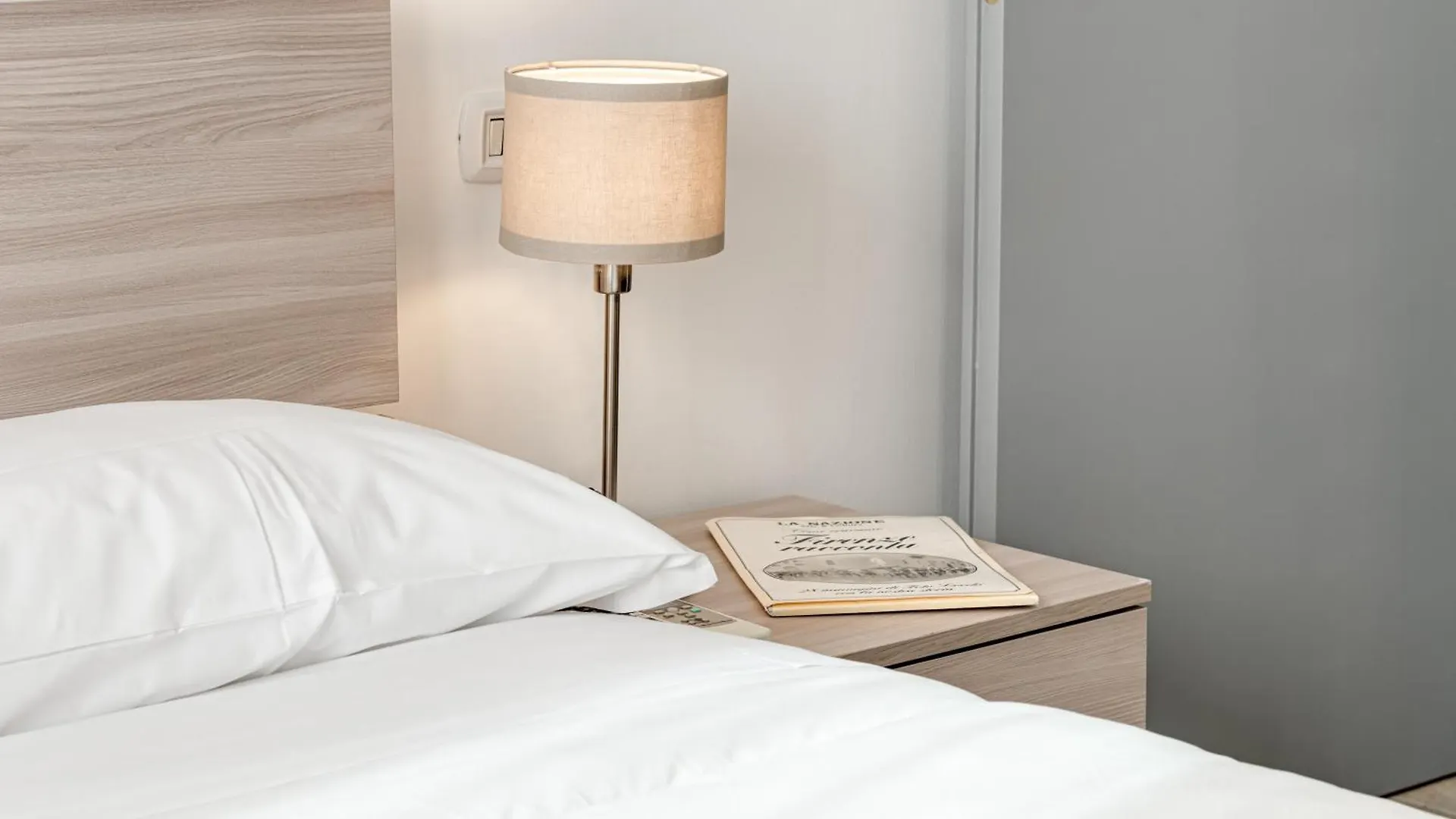 Castelnuovo Hub - Sweet Dreams In Florencia